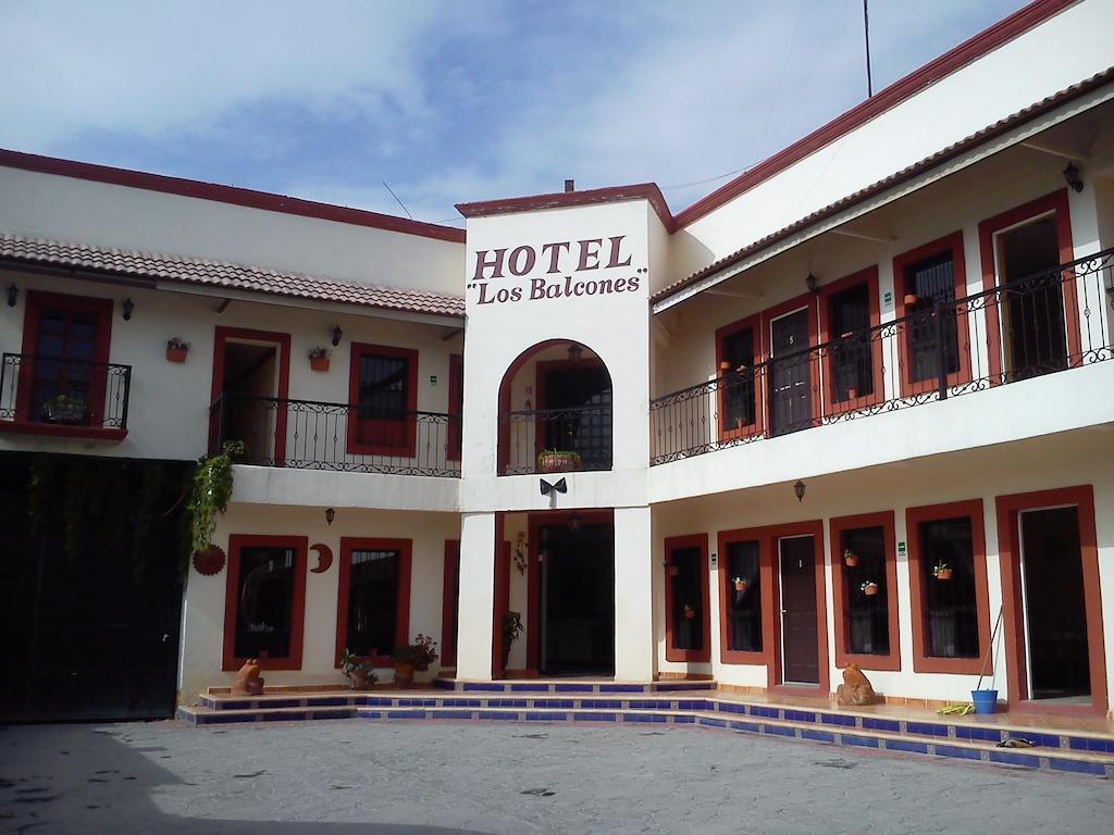 Hotel Los Balcones Parras de la Fuente Esterno foto